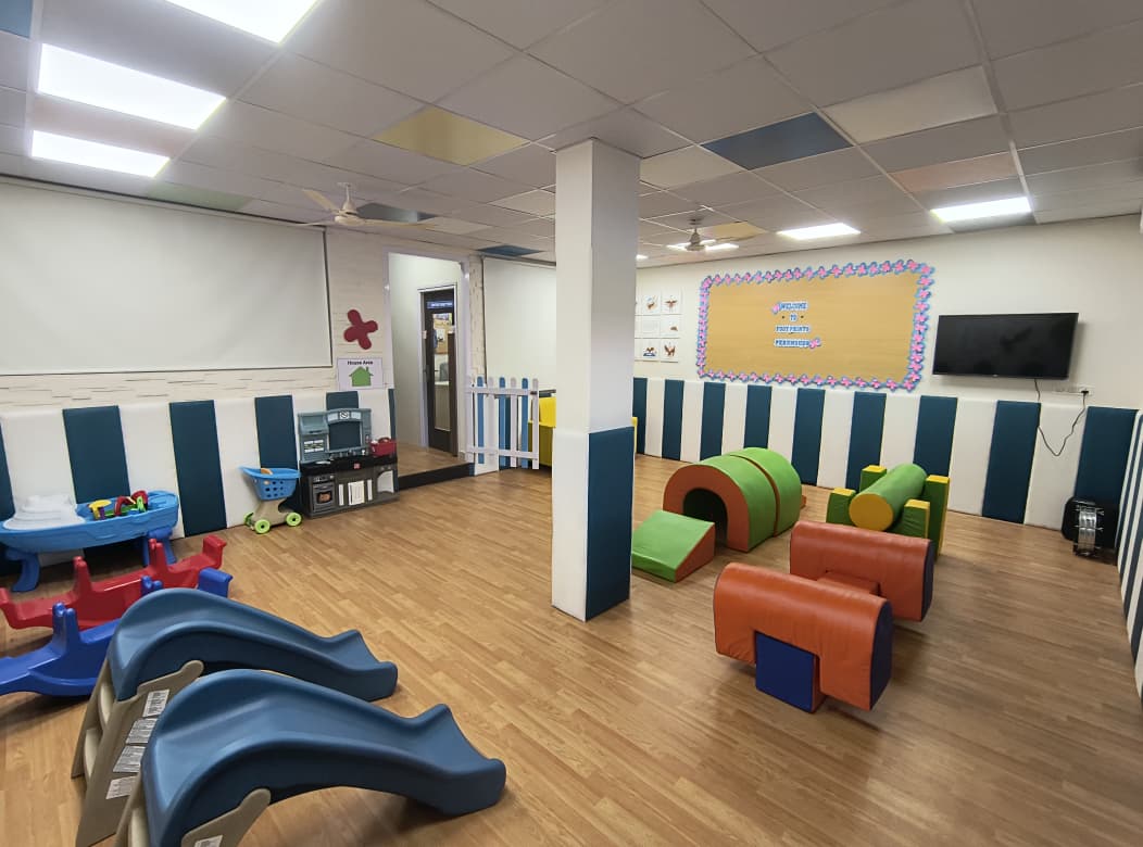 Footprints: Play School & Day Care Creche, Preschool Perungudi, Chennai ...